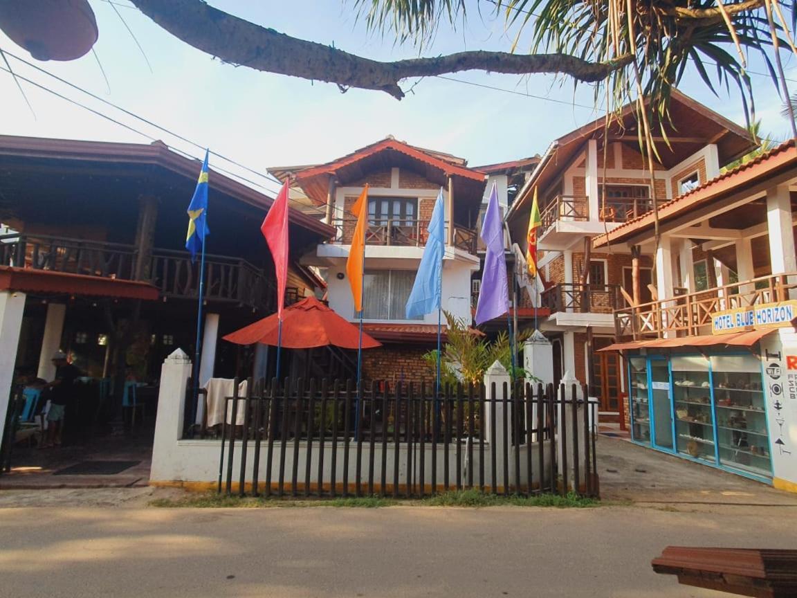 Blue Horizon Beach Hotel Tangalle Exterior photo