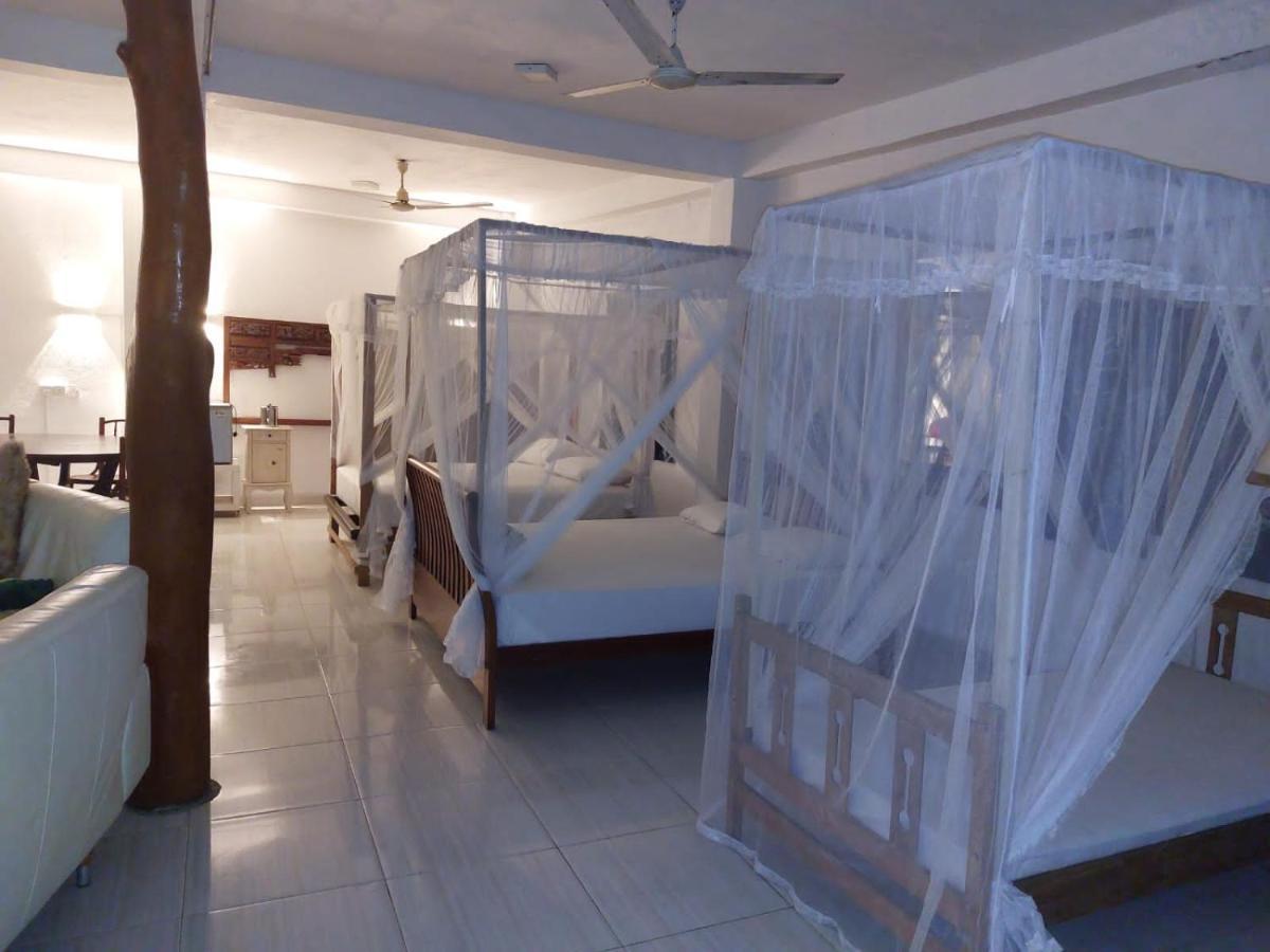 Blue Horizon Beach Hotel Tangalle Exterior photo