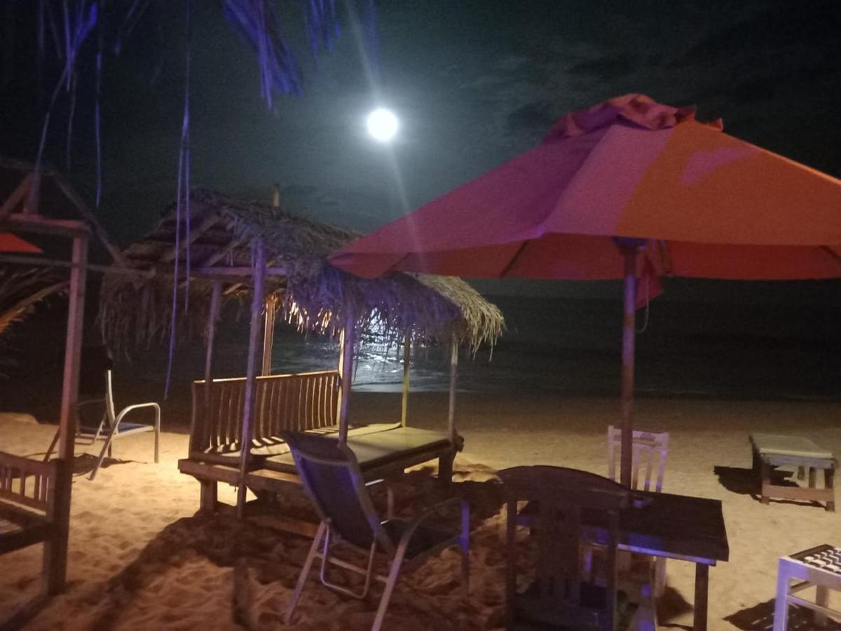 Blue Horizon Beach Hotel Tangalle Exterior photo