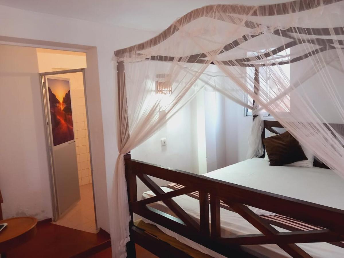 Blue Horizon Beach Hotel Tangalle Exterior photo